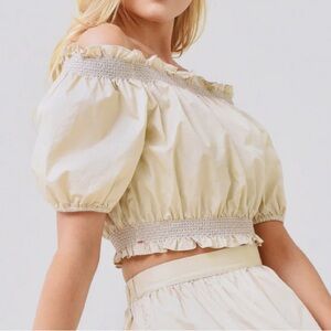 Xirena Emelia Cropped Off the Shoulder Ruffle Trim Puff Sleeve Top NWT.
